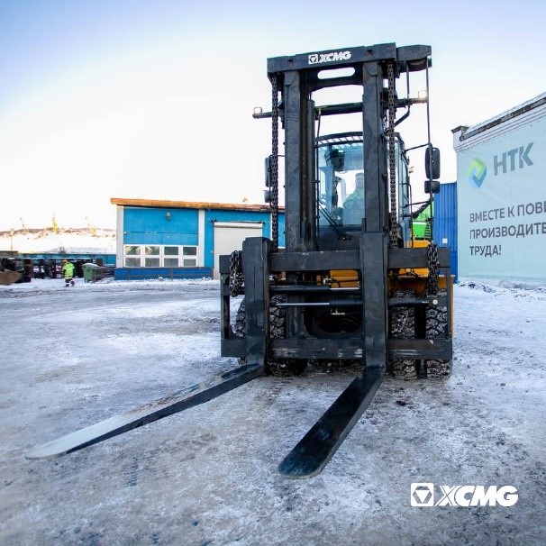 Вилочные погрузчики XCMG серии XCF прибыли в Мурманский порт - официальное фото