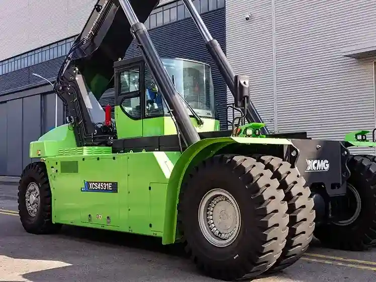 Ричстакер электрический XCMG XCS4531E - официальное фото от дистрибьютора в РФ 5