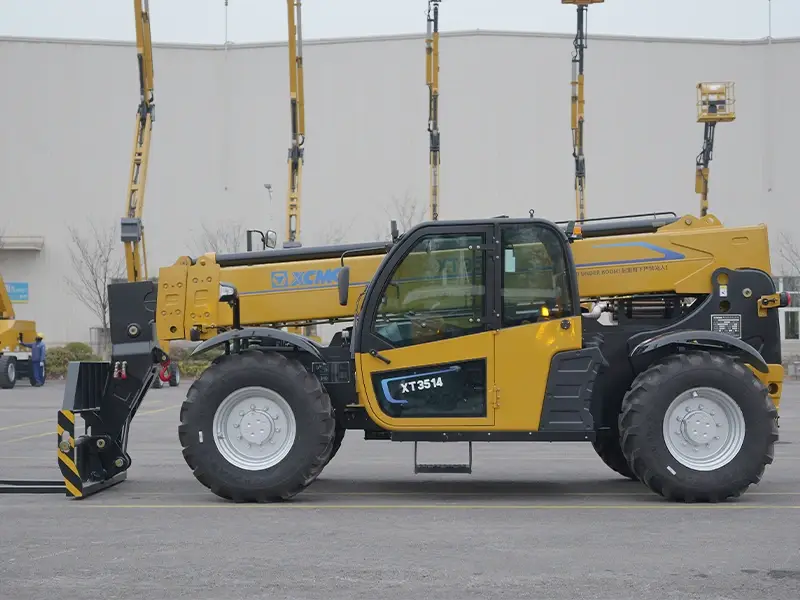 Телескопический погрузчик XT3514K – грузоподъёмность 3,5 т 2