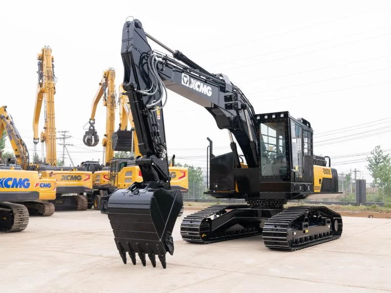 XCMG XE250UF - современный лесной экскаватор с усиленной конструкцией 1