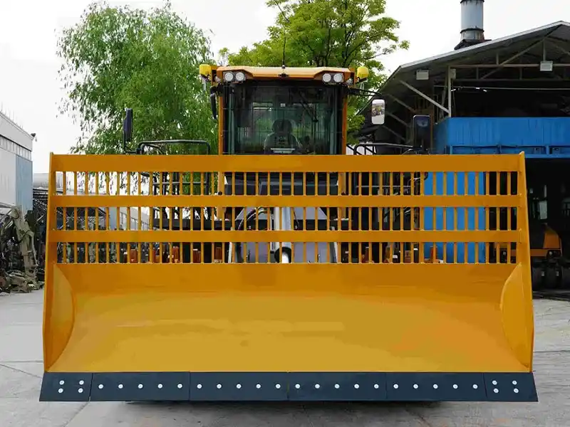 Уплотнитель ТБО XCMG XH365Q - мощность и надежность 2