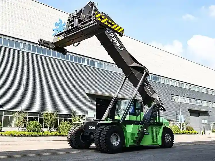 Ричстакер электрический XCMG XCS4531E - официальное фото от дистрибьютора в РФ 2