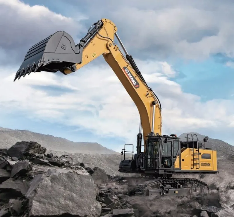 Гусеничный карьерный гидравлический экскаватор XCMG XE700GK - фотография от производителя 0