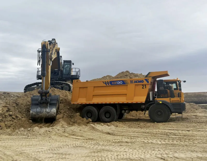 Карьерный самосвал XCMG XG130 - официальное изображение производителя 1