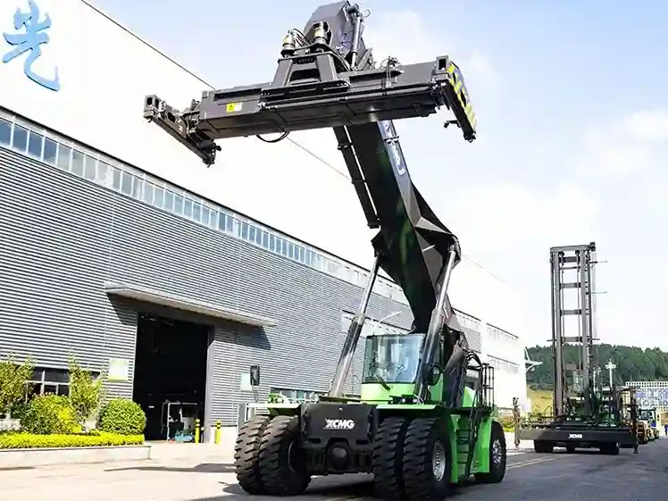 Ричстакер электрический XCMG XCS4531E - официальное фото от дистрибьютора в РФ 3