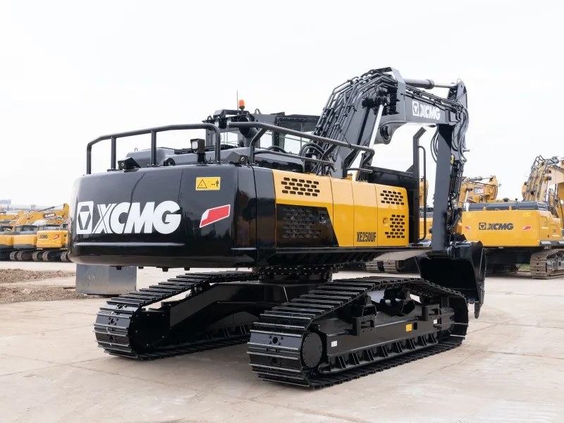 XCMG XE250UF - современный лесной экскаватор с усиленной конструкцией 2