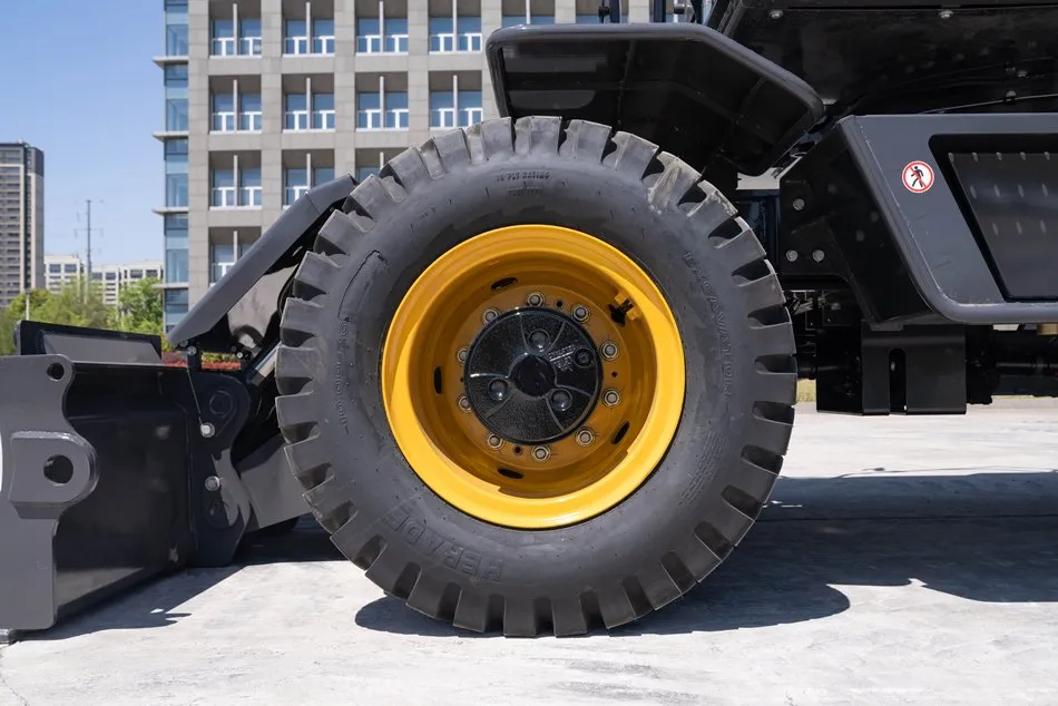 Колесный экскаватор XCMG XE180WD - официальное фото от дистрибьютора в РФ 2